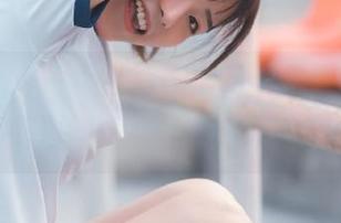 一不小心在“51吃瓜fun”app上翻到旧闻，心里突然觉得有点疼…