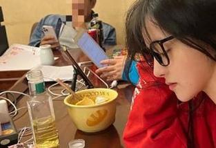 当心！万篇长征-黑料不打烊668.su网站发布的瓜，真的是午夜食堂的菜单吗？