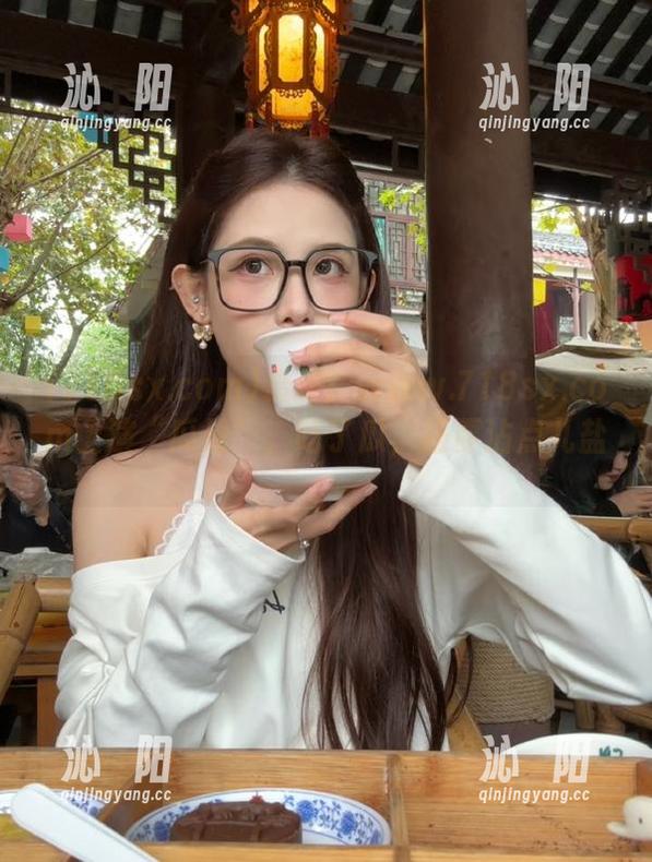 最新：www.718sx.com上演“瓜战”，吃了瓜，还要沾点儿盐。