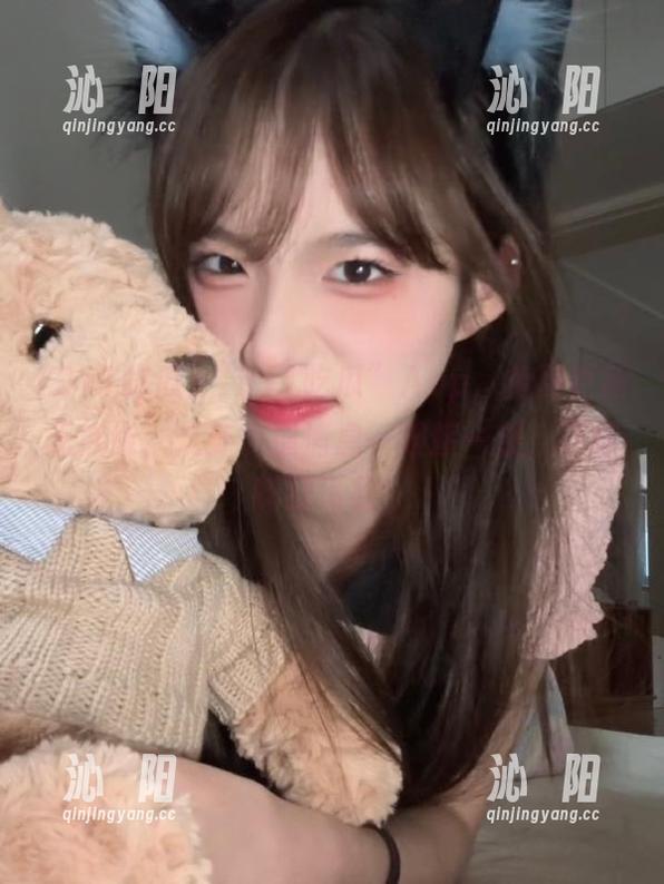 “911吃瓜”App，免费更新无底线，八卦小道消息一波接一波，让你嗨到飞起！