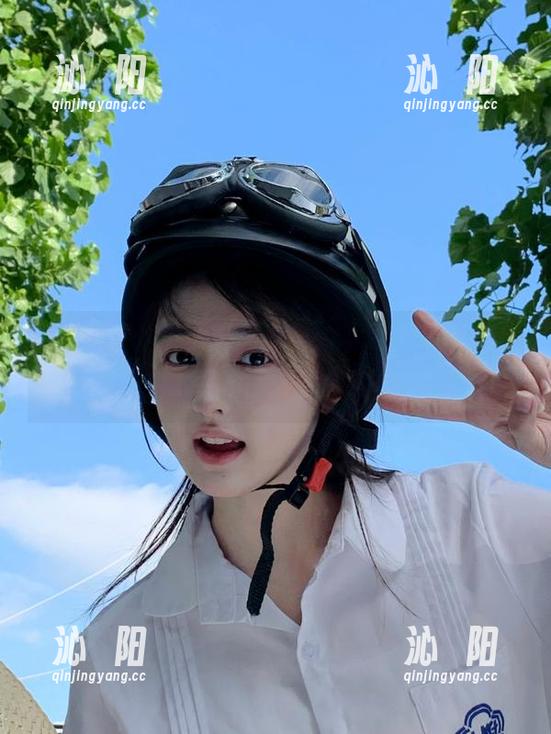 这对儿在“91cg1.fun”网页上秀恩爱，酸得我一下午都没缓过来。