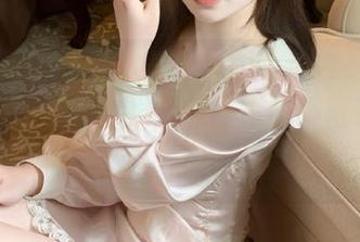 用苹果版的www51cn致电你的好朋友，结果我们讨论的不再是工作，而是那个“又出轨”的事！