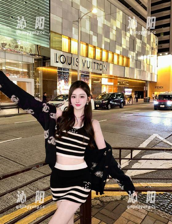 哈哈哈，“人人吃瓜网”又开了个新入口，大家快来一起八卦吧！