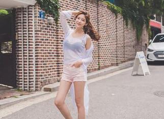 刷到免费吃瓜发布的网红视频，心情好复杂，真的时而喘不过气