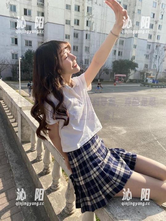 遇到八哥黑料导航，真的是忍不住嘴角上扬，靠！