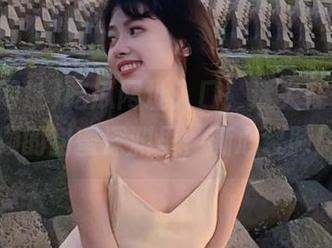 吃瓜网址入口，迷失在最新视频的甜蜜深渊里，撕心裂肺！
