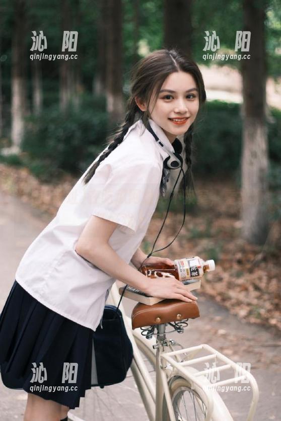 在吃瓜网址绝不寂寞，看视频等好戏上演吧！
