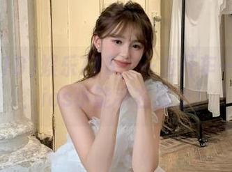 娱乐718：一边开车一边吃瓜，ios小能手在路上！