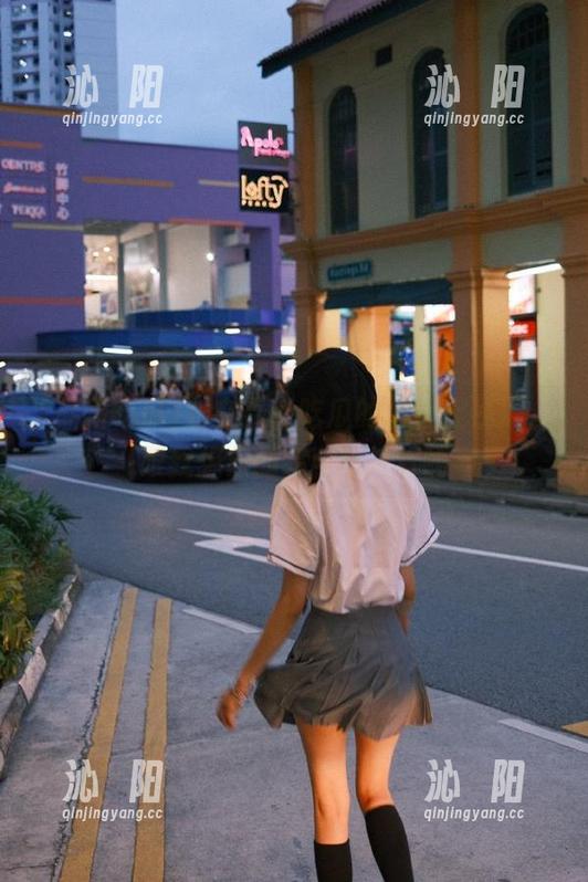 她在最新吃瓜的地址上线了，跟我想象的完全不一样啊