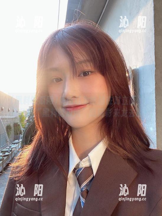 俩网红为啥站在对立面？快来收藏“黑料吃瓜网”的精彩来龙去脉！