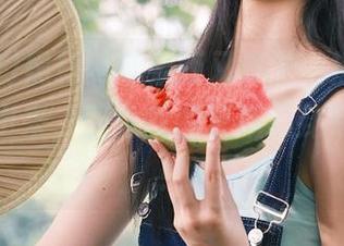 黑料网苹果版又来了，热点事件新被翻出来，感觉我都快成八卦专业户了！