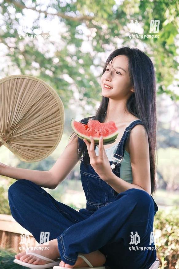 黑料网苹果版又来了，热点事件新被翻出来，感觉我都快成八卦专业户了！