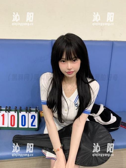 黑料网里的瓜，链接着我的好奇心，究竟怎么看？